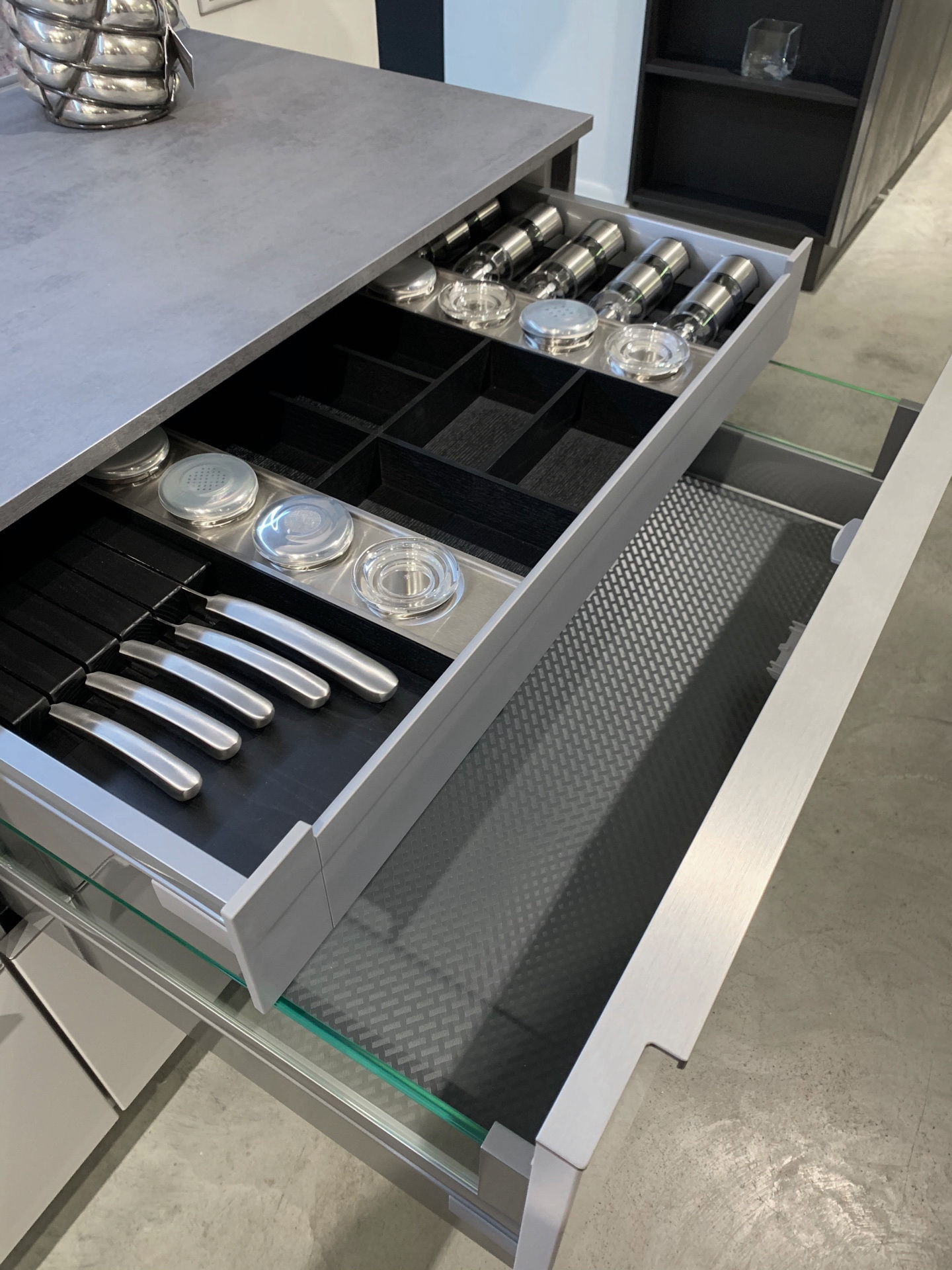 Немецкая кухня FASHION от Nobilia