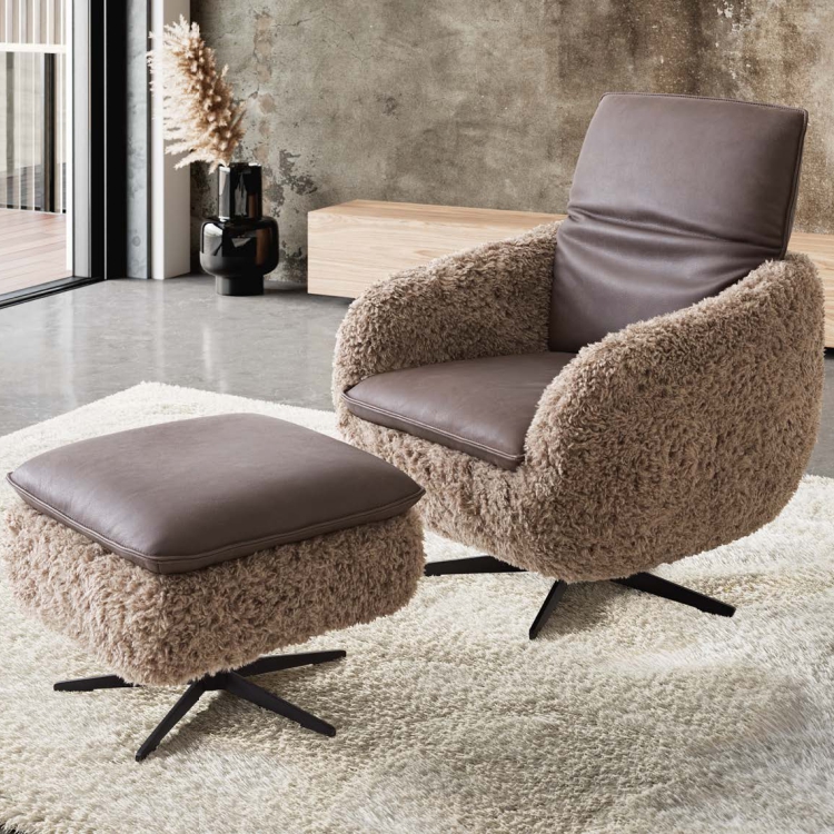 Кресло поворотное с пуфом MOOOVE от Koinor