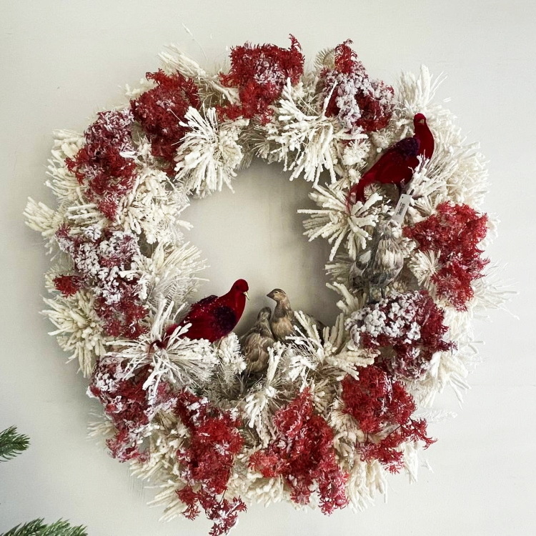 Бельгийский венок с украшениями GOODWILL