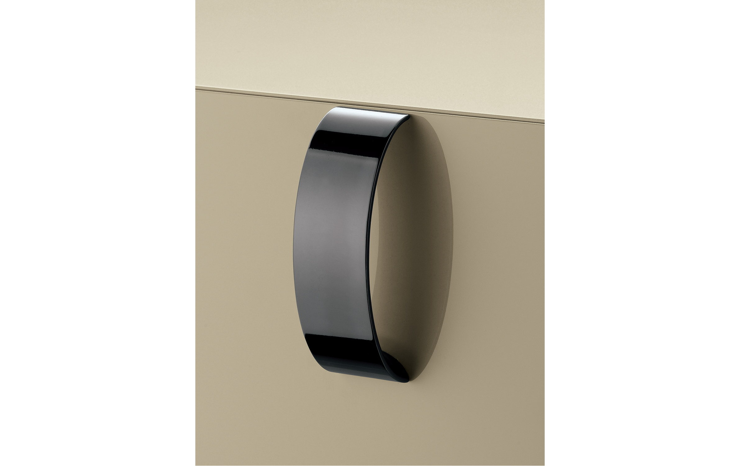 Высокий комод SPLENDOR с 7-ю ящиками от Flou