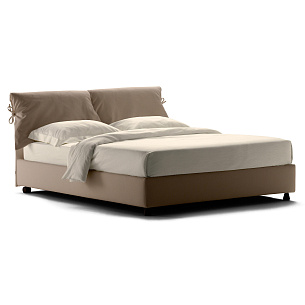 Кровать NATHALIE от Flou