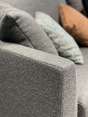 Комфортный итальянский модульный диван PHOENIX; серая ткань; 310 х 97/120 х 77 см