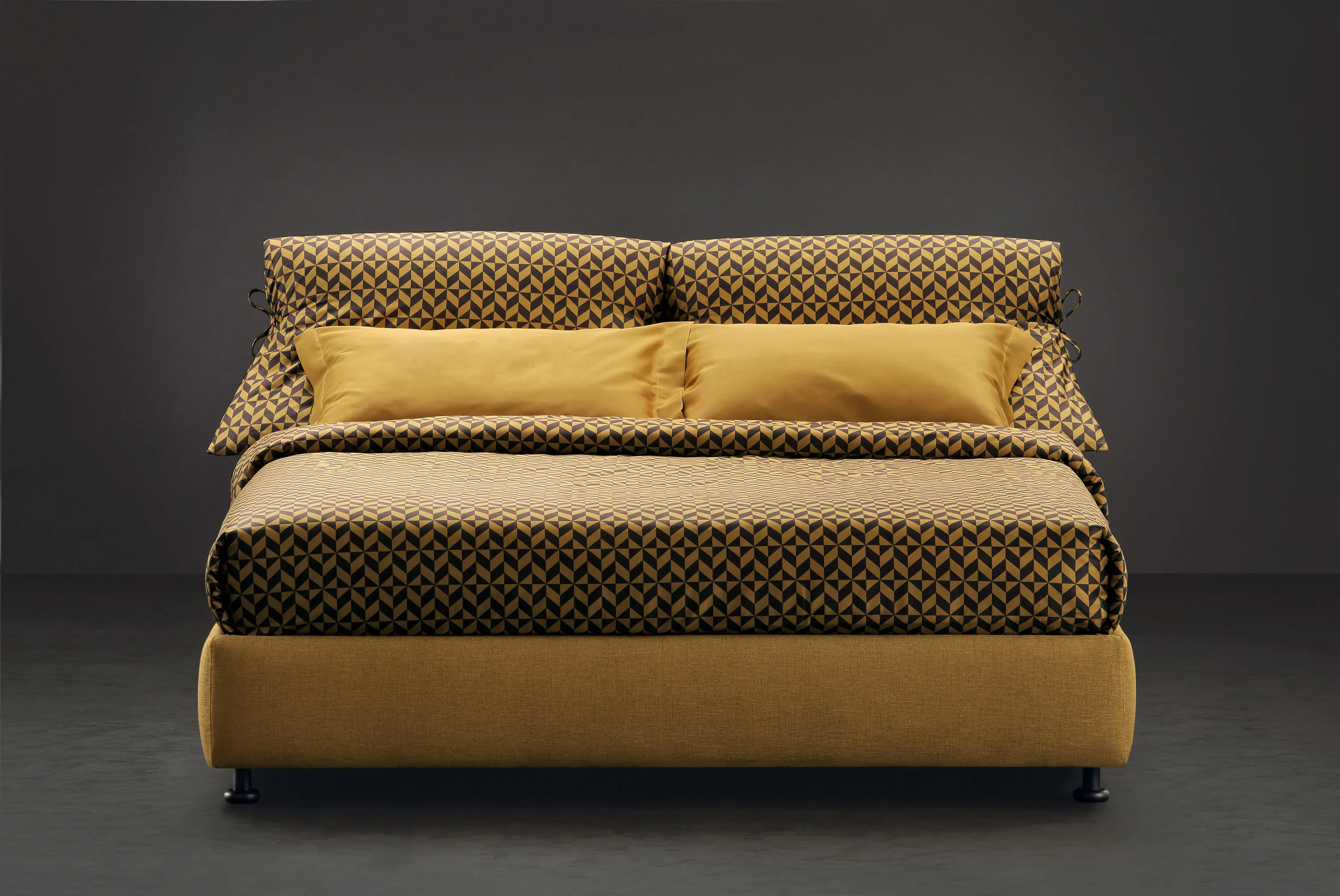 Кровать NATHALIE от Flou