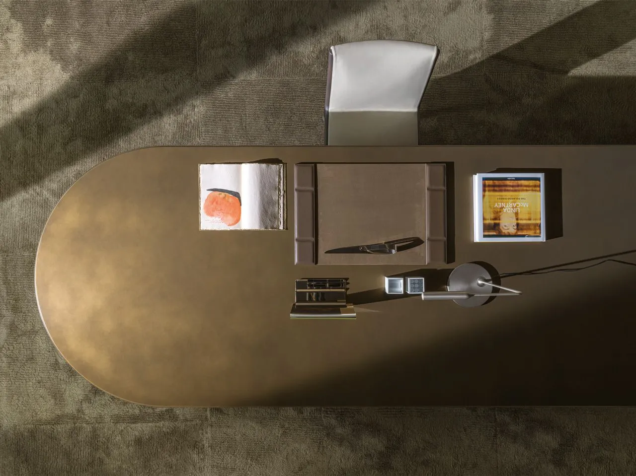 Cтолы BLEVIO от Molteni