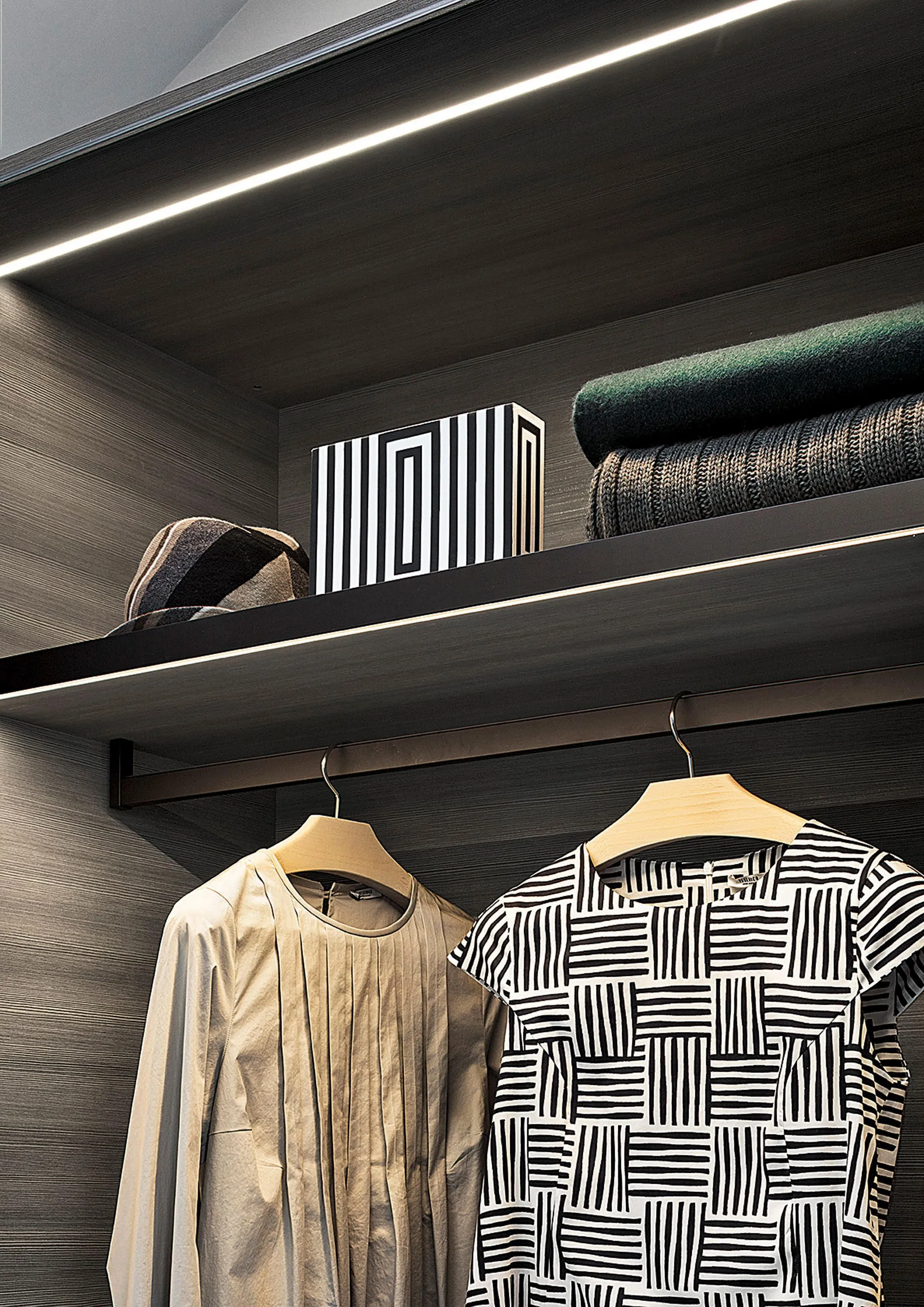 Шкафы KYN от Lema