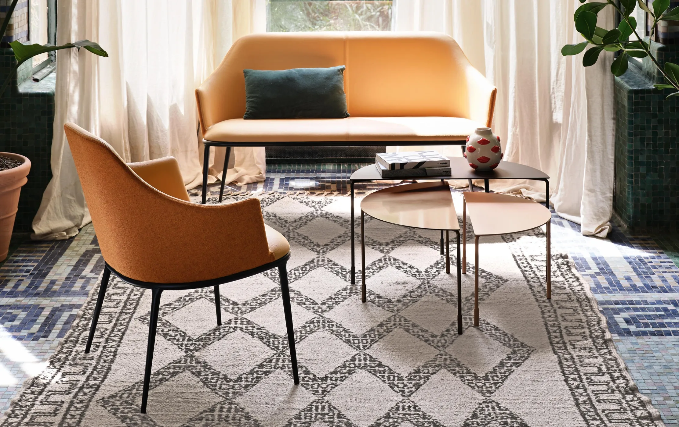 Кресло, стул с подлокотниками LEA PM от Midj