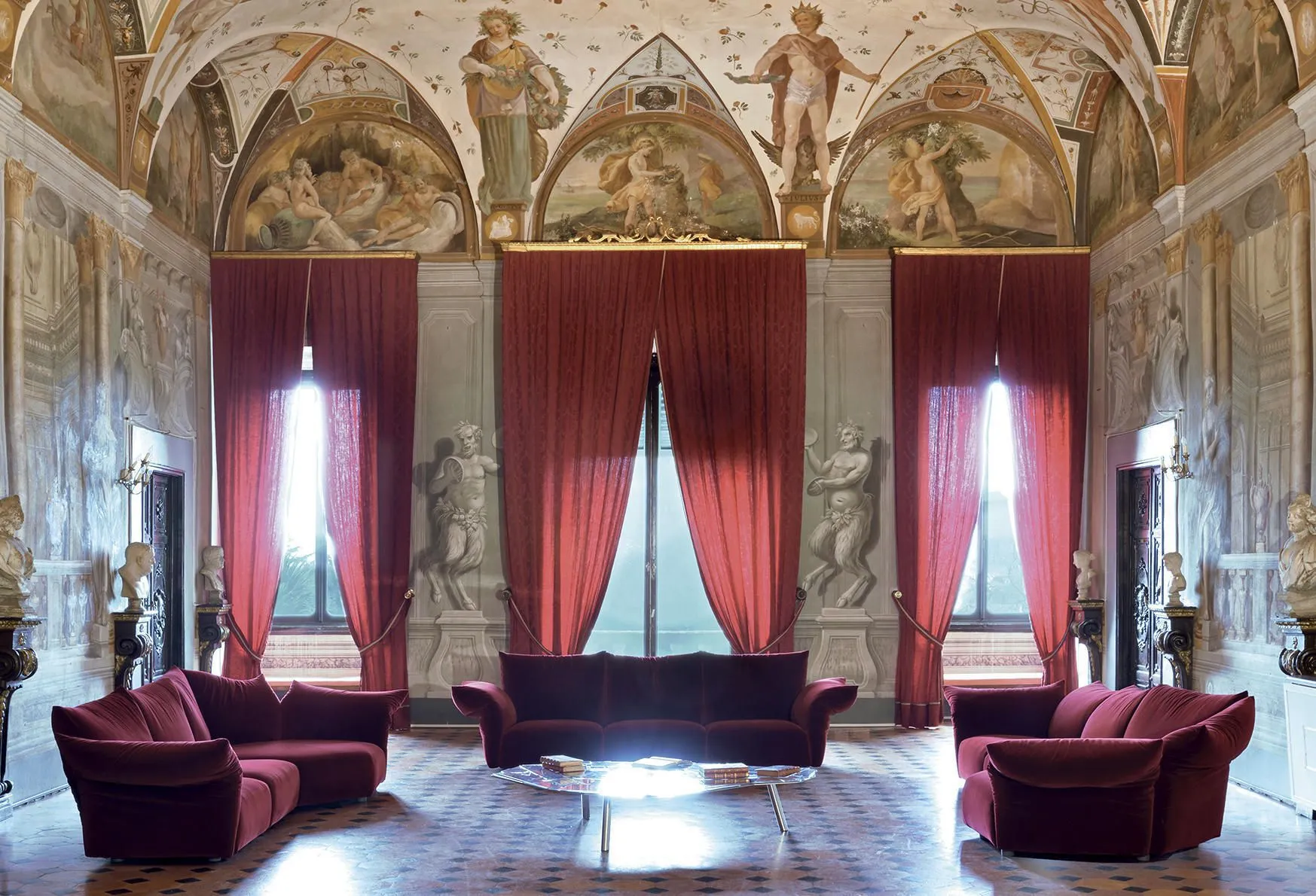 Диван STANDARD от Edra с умными подушками