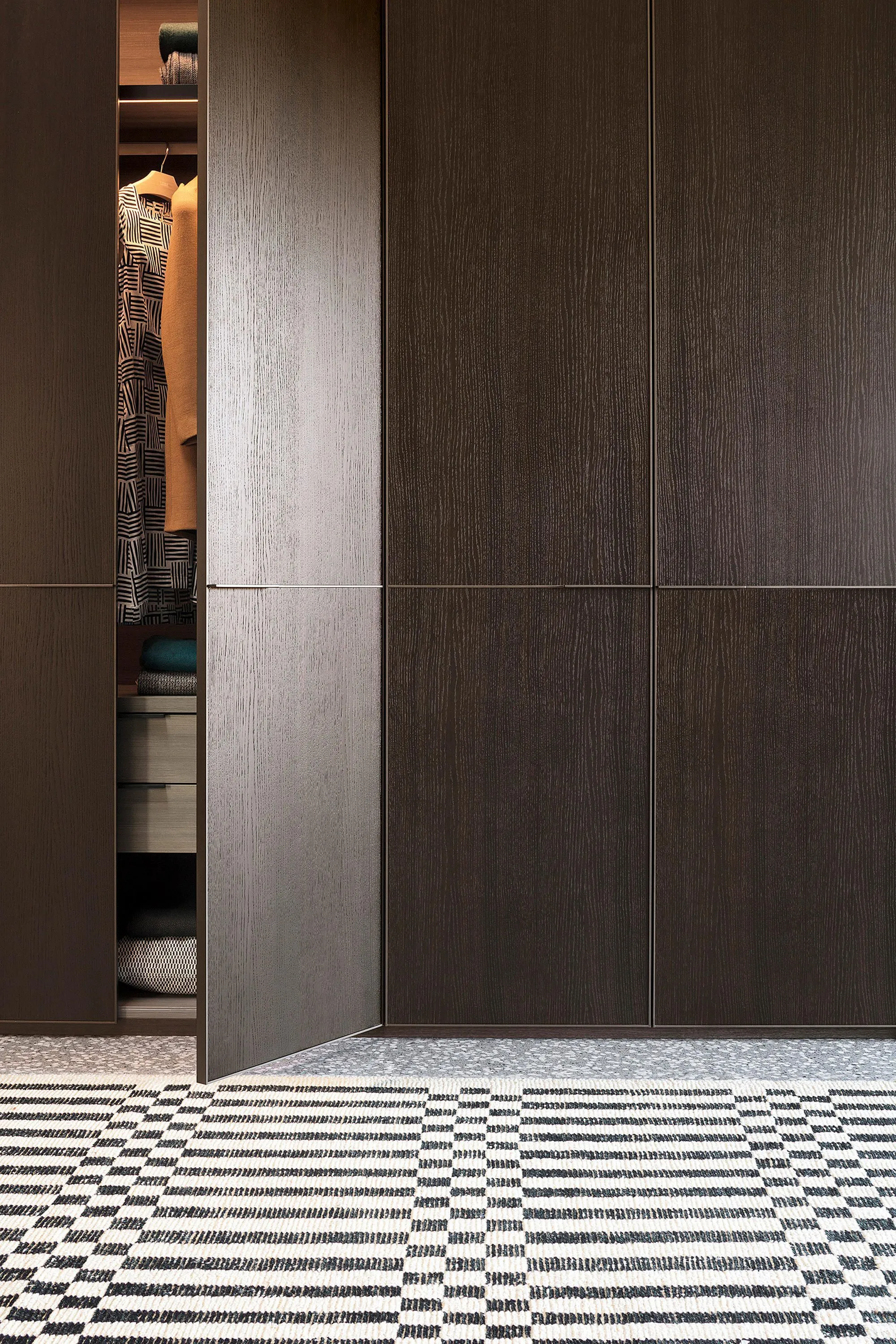 Шкафы KYN от Lema